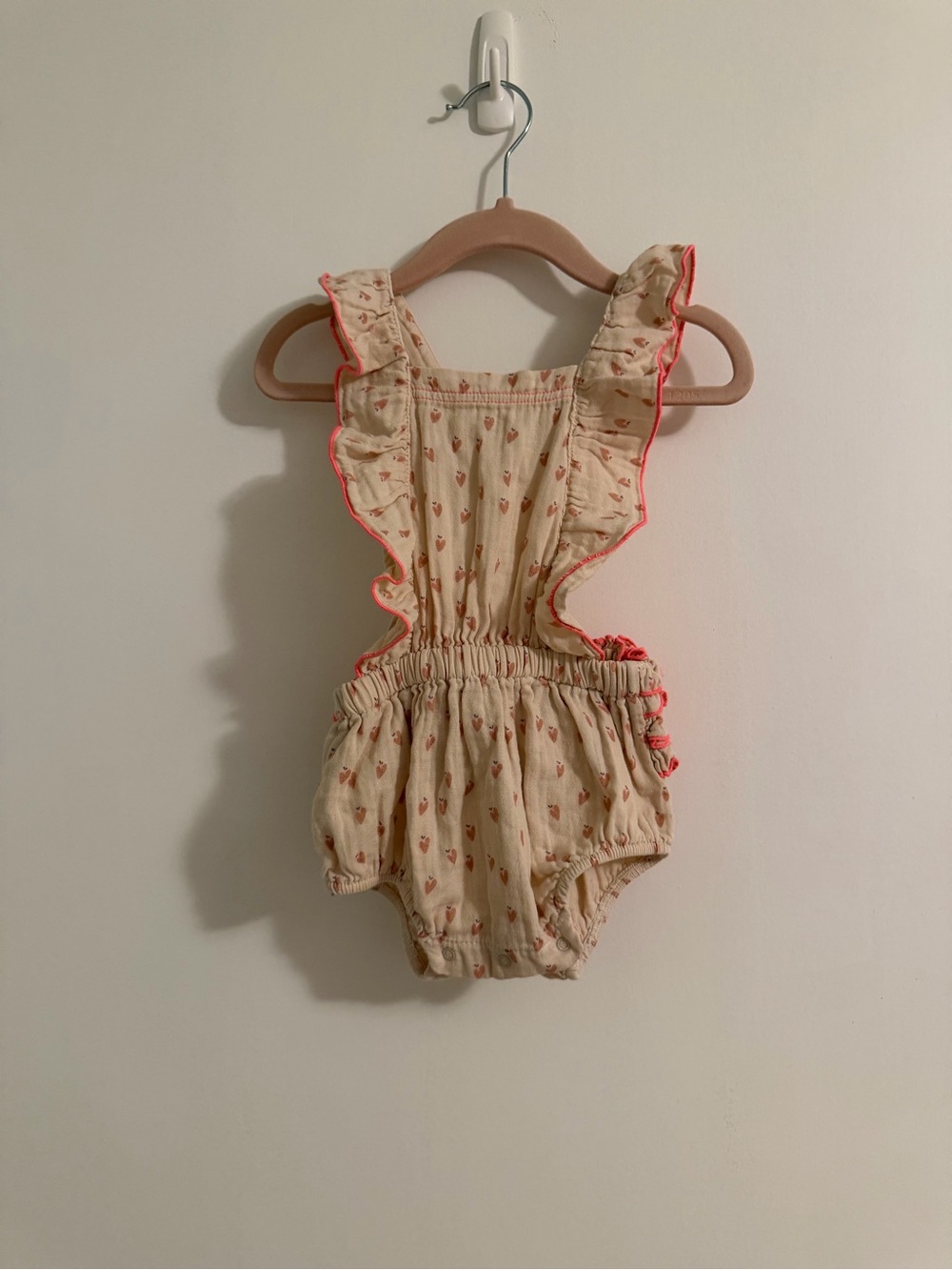NWT Pudu European Bubble Romper with Ruffles